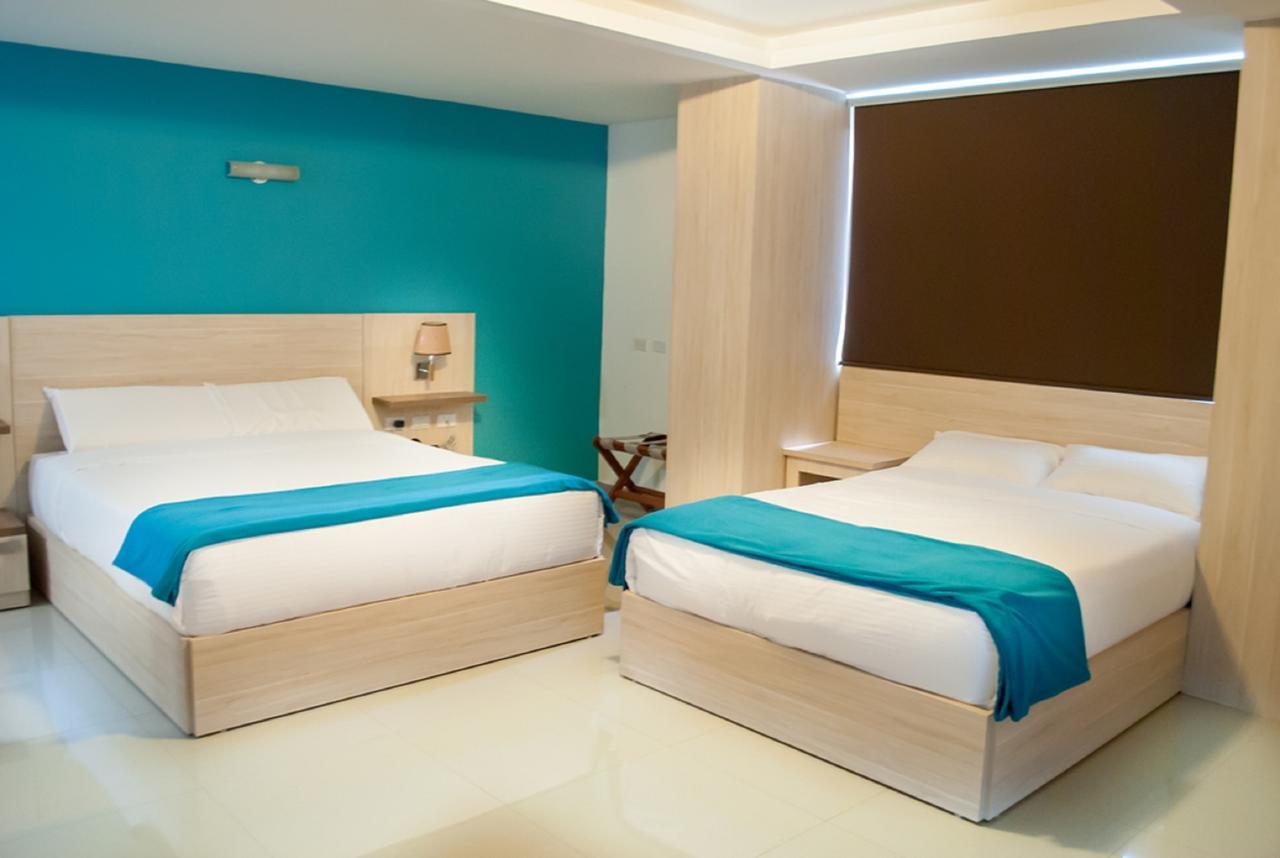 Hotel - Centro Comercial Punta Del Mar ساليناس المظهر الخارجي الصورة