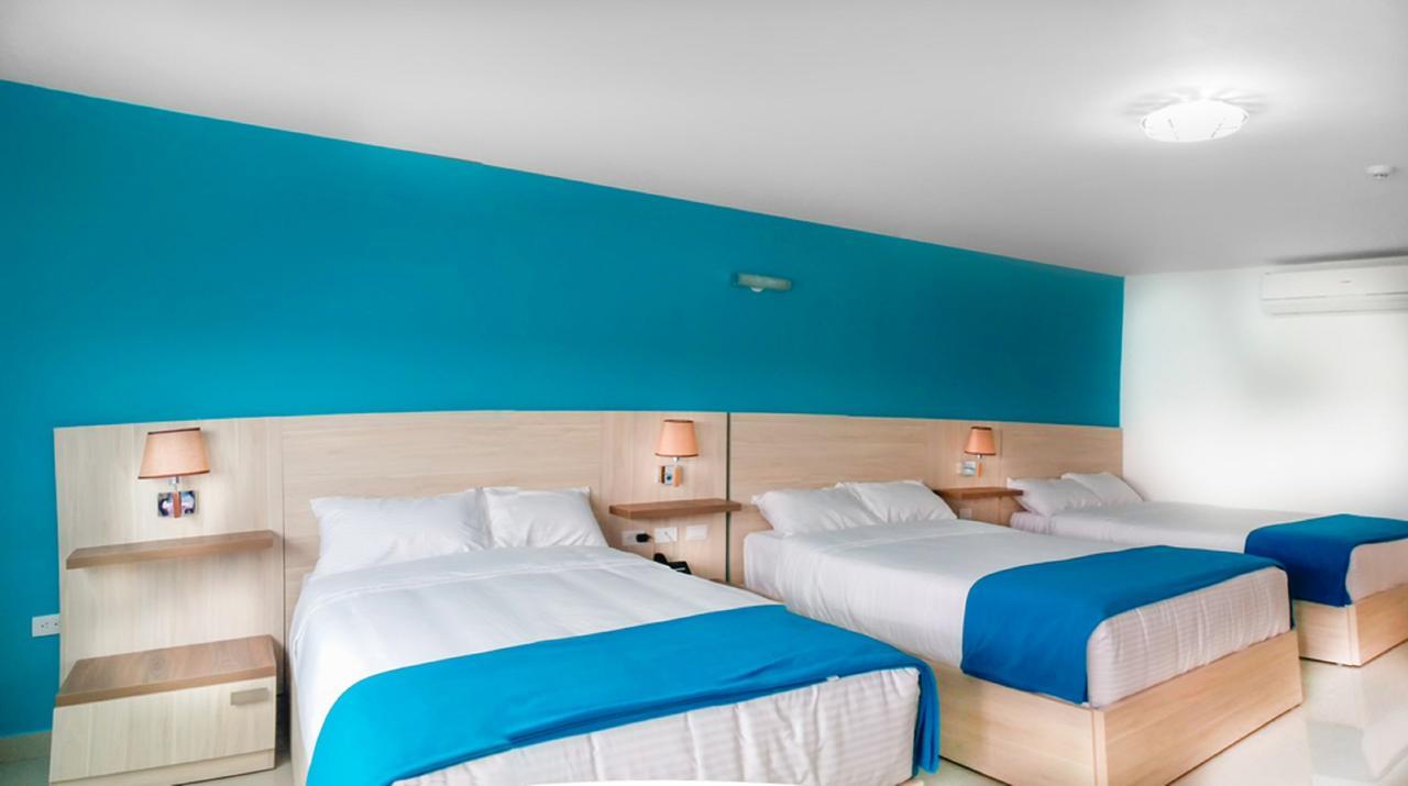 Hotel - Centro Comercial Punta Del Mar ساليناس الغرفة الصورة