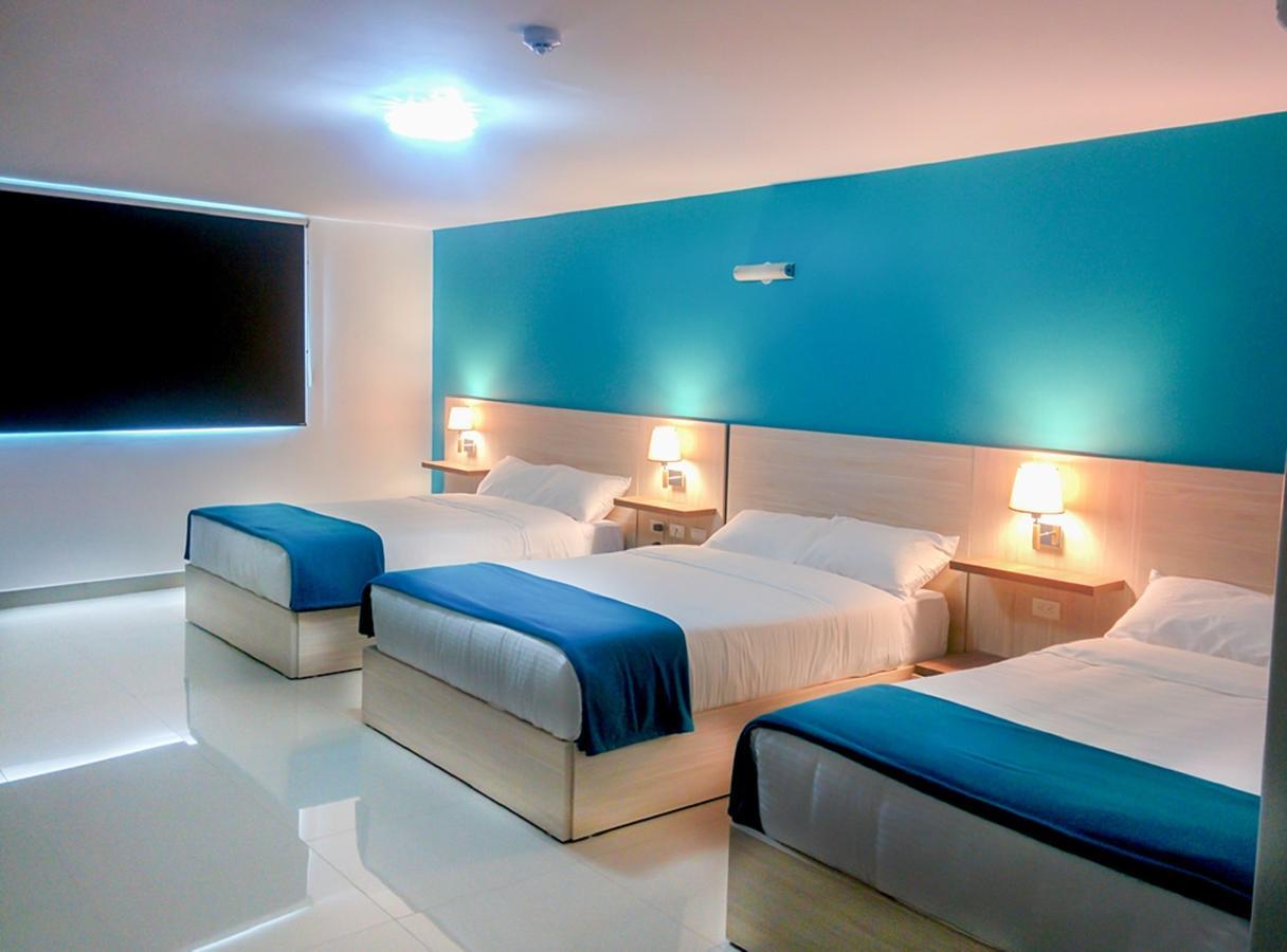 Hotel - Centro Comercial Punta Del Mar ساليناس الغرفة الصورة